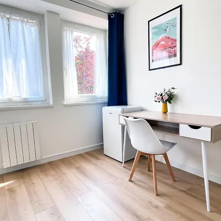 Apartment Adrien & Minmin's Cozy Home, 15 Minutes To Paris