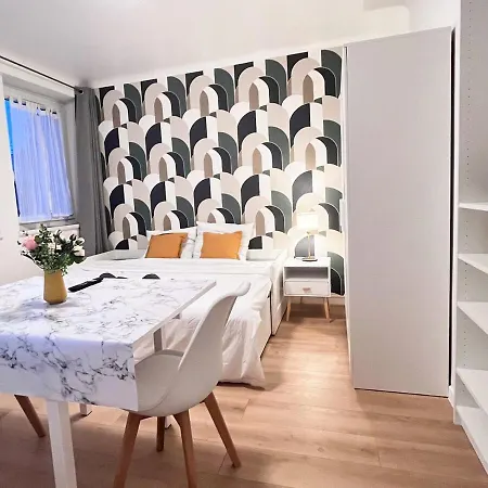 Adrien & Minmin's Cozy Home, 15 Minutes To Paris